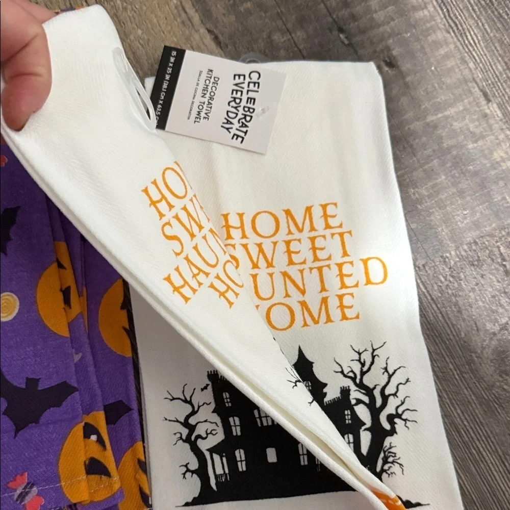 Set of 8 Halloween Themed Kitchen Towels Set